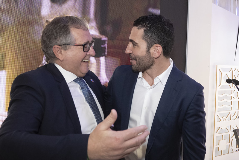 52637102390_736e70b8b7_c