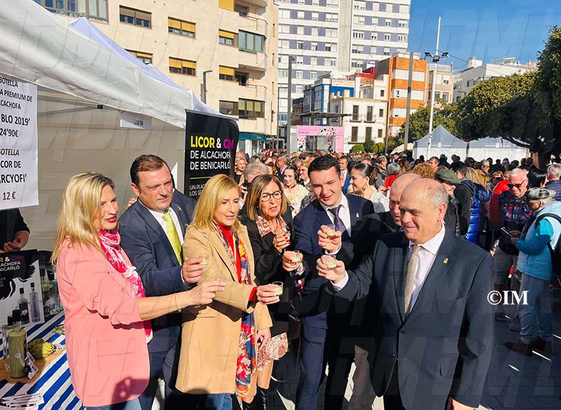 82bc6410-9050-41bf-aec0-7c518e5ecb95