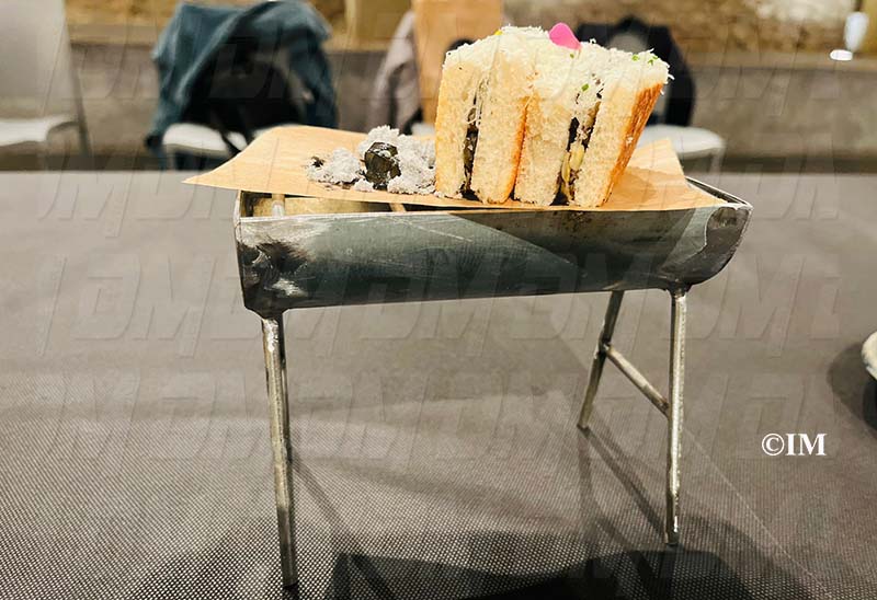 b928fb79-6a65-4e1d-9ce1-831d8137a810