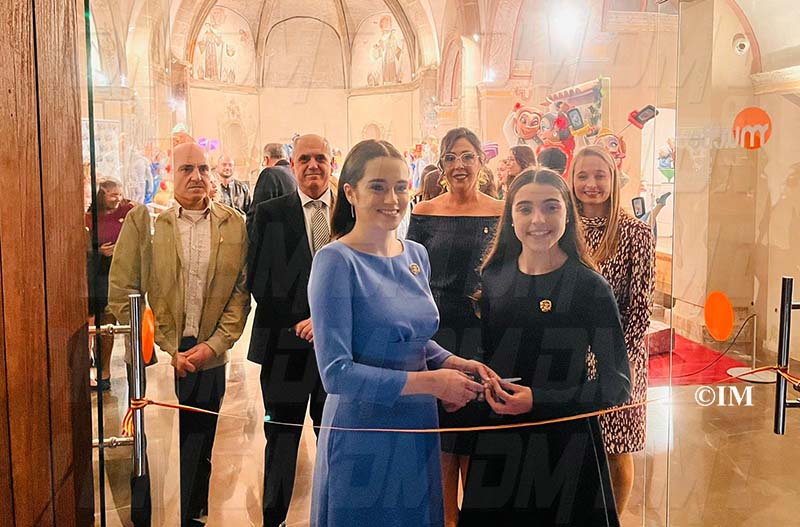 ebb95692-5919-47d1-a6e5-49a12e52b9a3 (1)