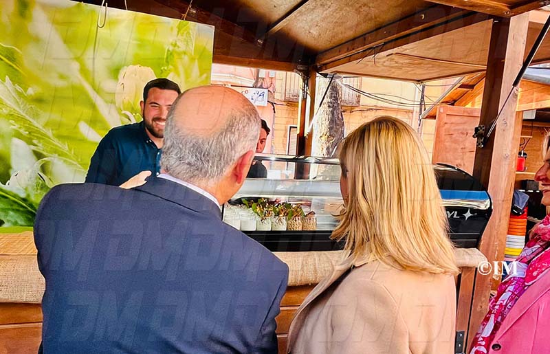 fc466548-c6d4-4fde-b22a-5ee895f2232a