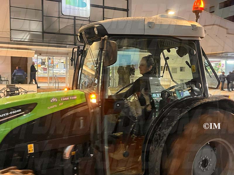 3be26637-1b48-4d28-aa74-2ec7e00b6381