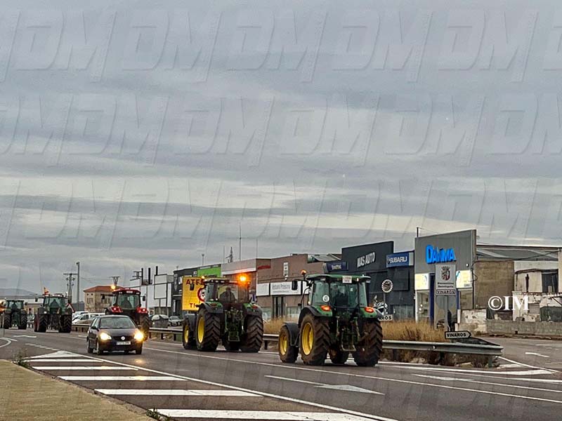 7ca856c0-22da-40e7-b9d7-23717fc0820a