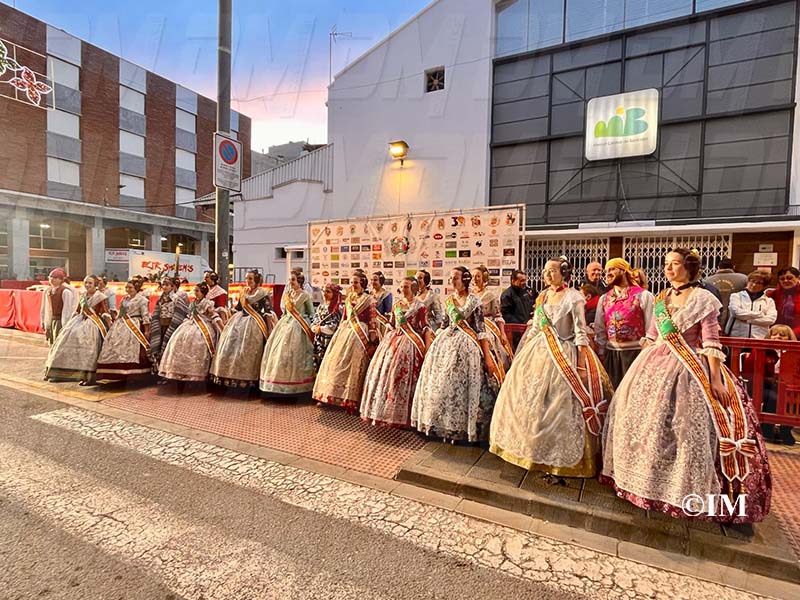 d4cd3414-546d-48c5-80e2-d04e1e5896a8jpg98