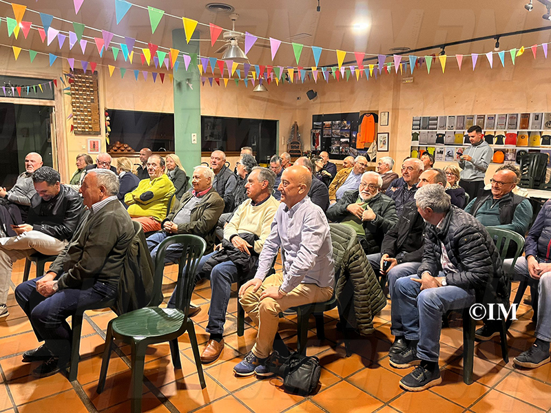 f694cfd8-98c6-4f68-a87b-15b3ca7321d1