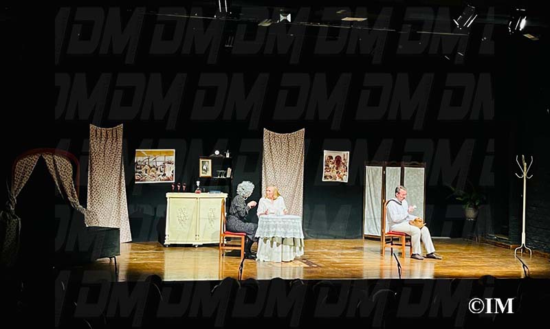 12BAAF80-ACFF-46C5-8C4C-84255A4BD7EC