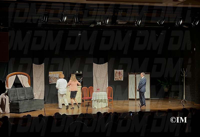 1F7C0964-52F9-4C76-BA71-926E277DA806