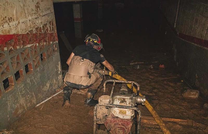 e3e29e4e-eaea-42e2-8b8c-494bbbe4498a