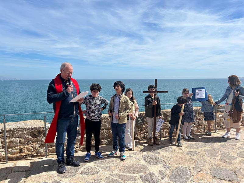 b963feab-b088-4182-89d4-19793e5fe4a9