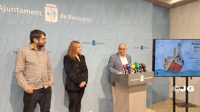 e06c245c-61ce-4e8e-a266-ac34fb3e6e7b