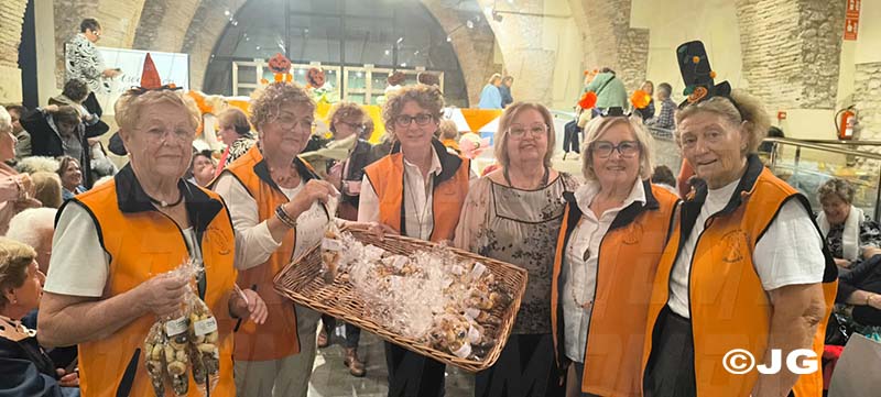 7f83c338-a8b8-47e4-82ef-cff7e71deecf301025jpg1030301025