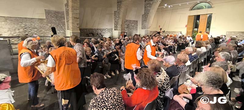 c31073df-20be-42e2-8c25-ebfc759ce777301025jpg1030301025