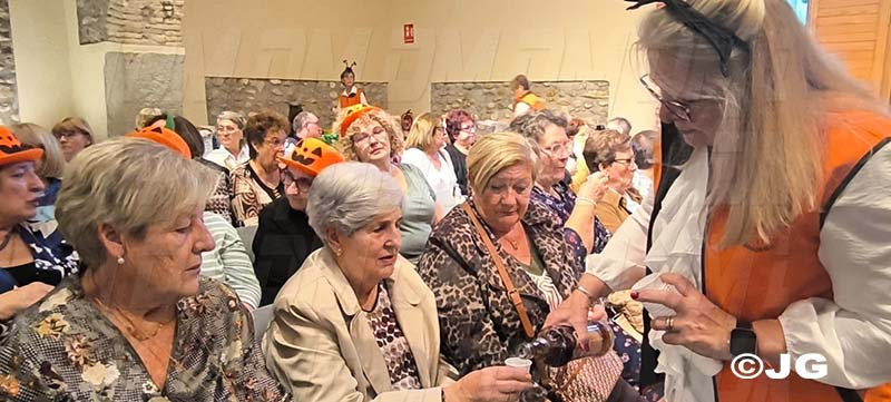 f683605b-04ab-45d7-a284-215c396a6ab9301025jpg1030301025