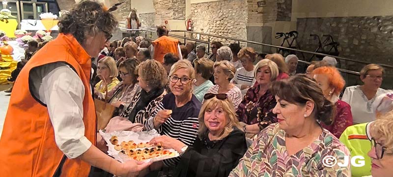 fb9937c3-cf69-45a5-9bd9-b19a1b0a0aec301025jpg1030301025