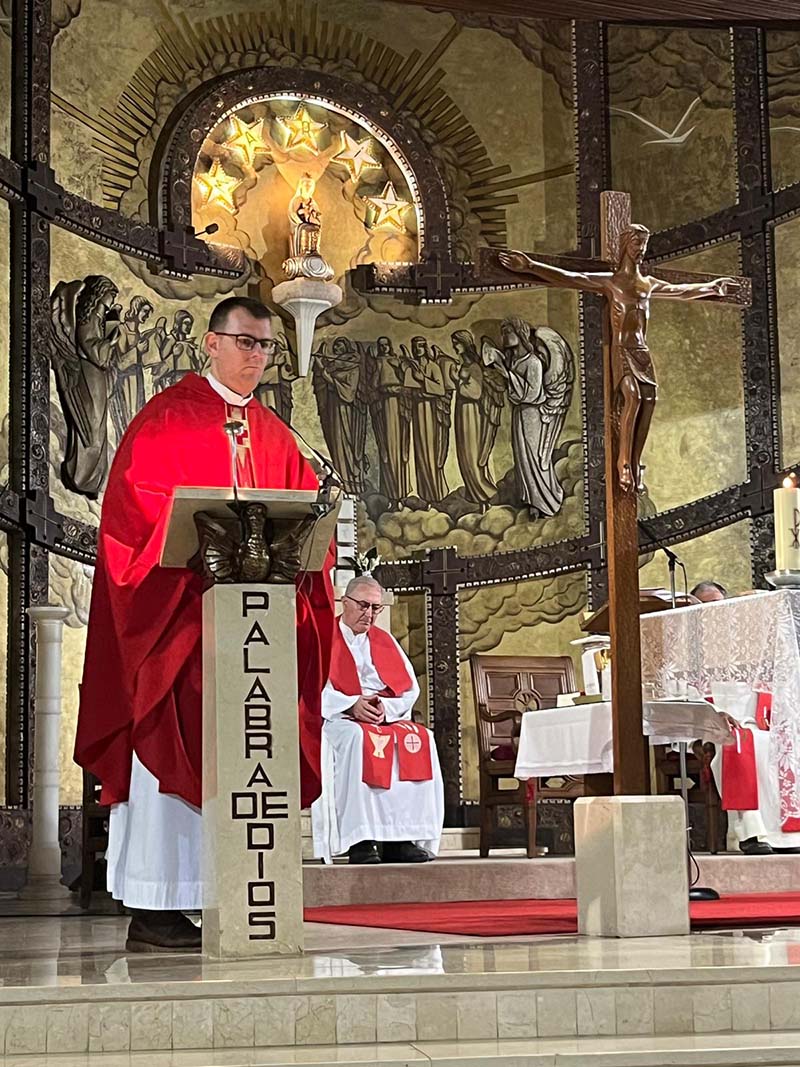Mosén Gerard el párroco de Santa María del Mar: La humildad es la base de la vida del cristiano.