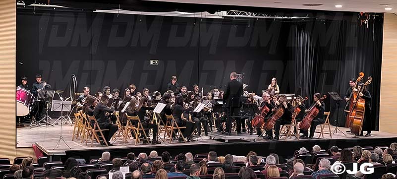 f6eb77b2-2aa7-4c3c-9608-f5956cf5eb51