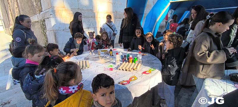 12875586-bc81-4b7f-91ec-7bc50190ba6b