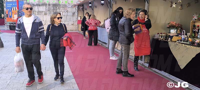 5b8154ce-1084-4b98-b02c-174cd90f573e