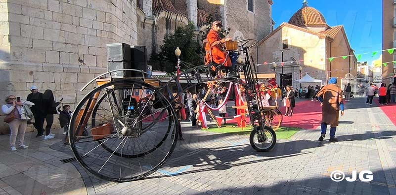 5e602e62-8ef4-4f40-8308-56d7b9953902