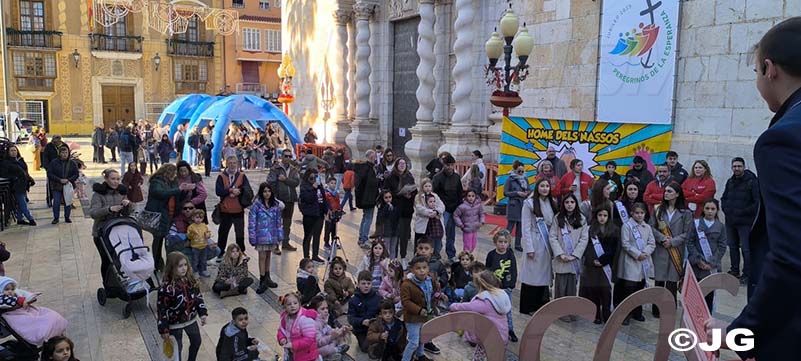 ab54cd98-689f-4e54-a68c-01fc52a7cc2d