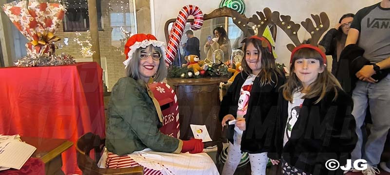 b0537621-927d-4b2b-8603-f51aa9b025f8