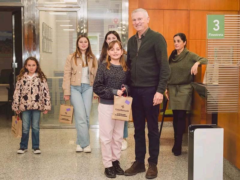 25a1cd97-0893-461e-bbb5-693f9e95d058