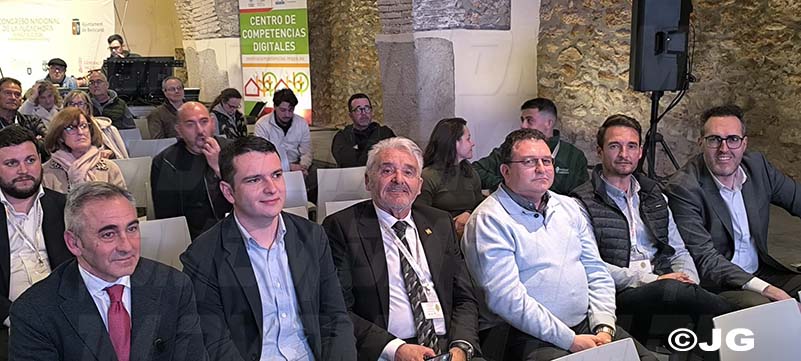 b410d4ca-ff38-451e-9b61-f0c8447b5839