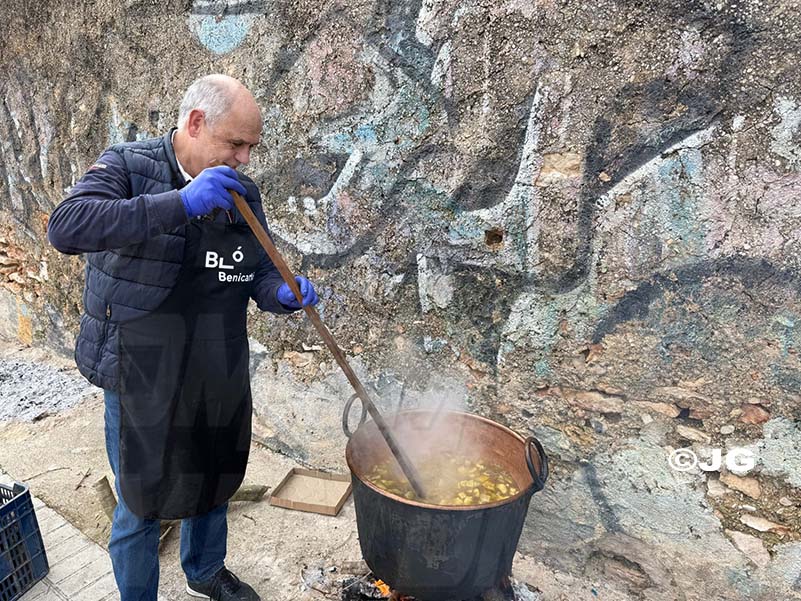 d846520a-f04c-4293-be66-b502221e0557