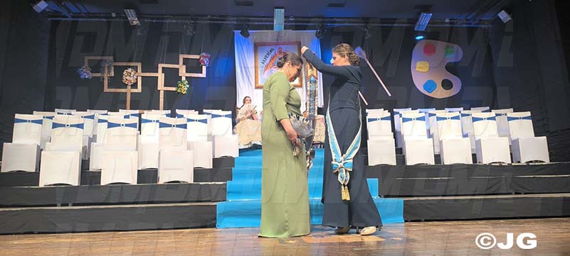 ee9783fb-faf1-47e4-b302-c6104c8a1818