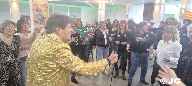 6f6e0279-904d-45fc-9f5c-621fb25ef0a4