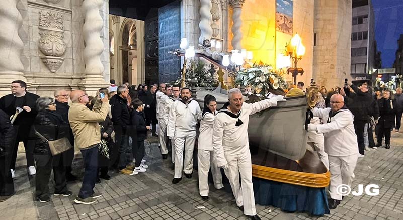 c323ce14-1b4c-4a9c-9c3a-bbf64e151ea0