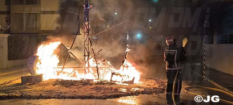 f2098f45-67b2-49c5-9949-5667490b275e