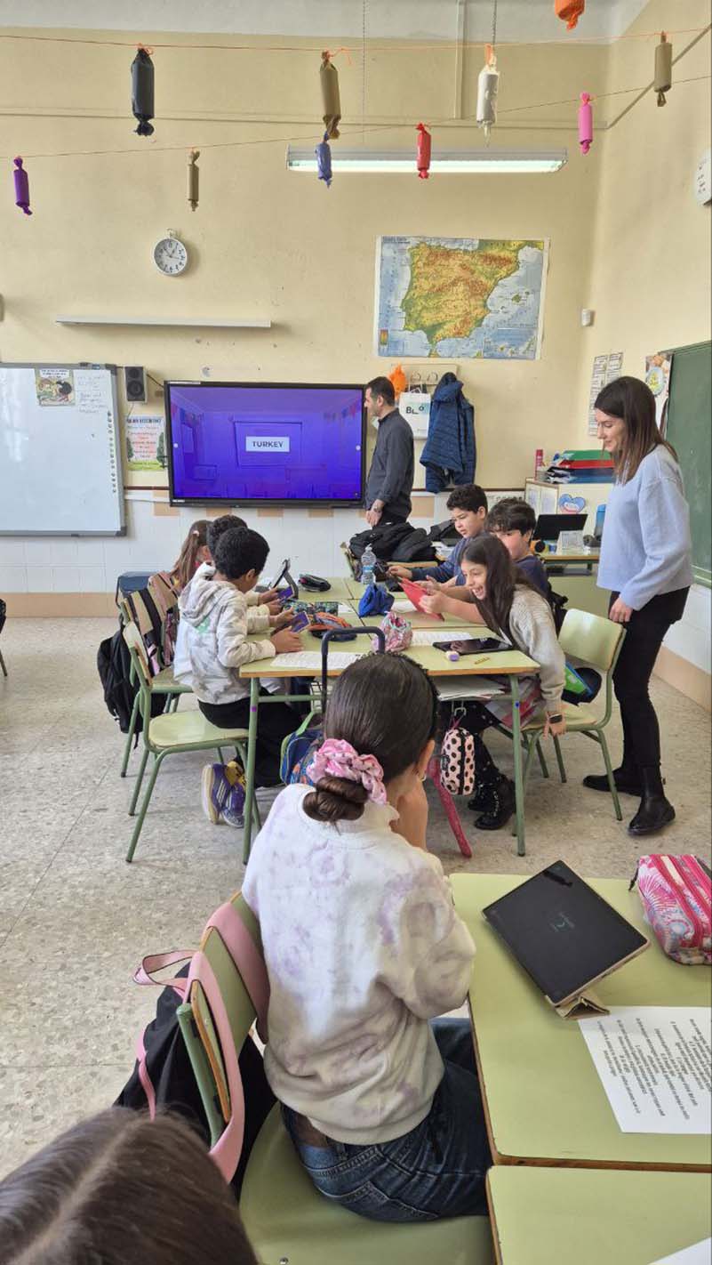 photo_5890728924608663069_y