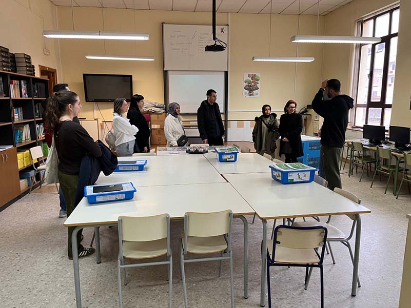 photo_5890728924608663078_y