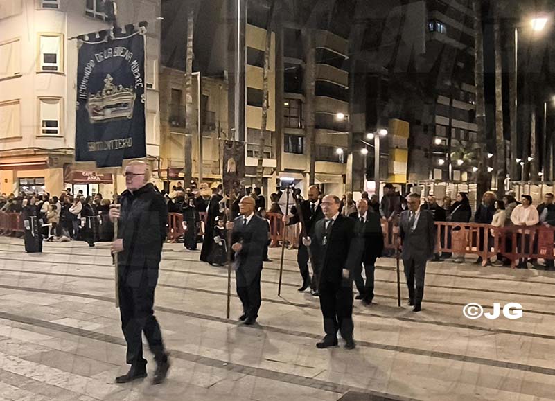 2f2a1b4e-2d4f-413a-a42d-b94bf301df1d