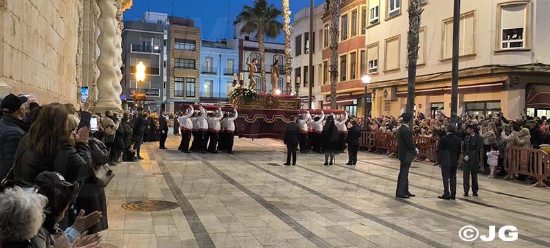 7b9f024e-bcc2-4b94-a9ff-fa12da8fa601