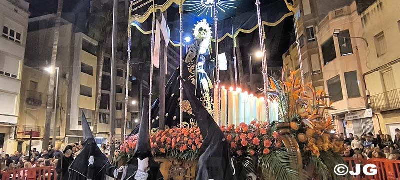 8bc24075-b230-41eb-b785-f5935093d68e