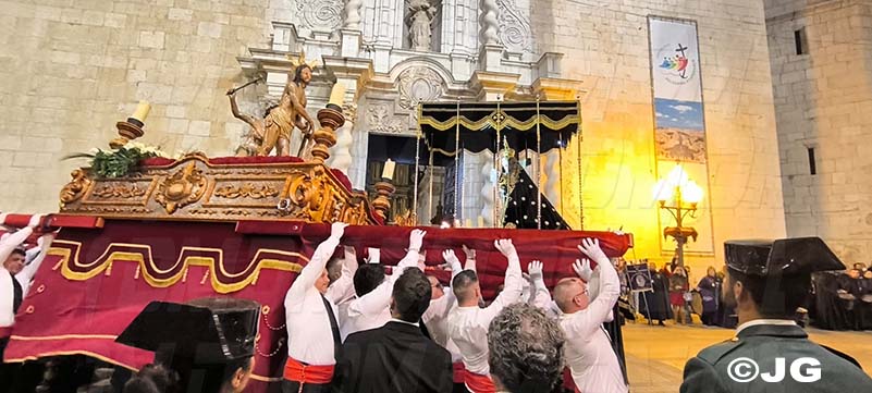 bbcb74b2-0181-4277-a6b4-4e804cb2a994