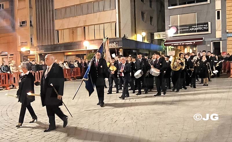 df923f73-b81e-4b7d-8848-79b893d00de4