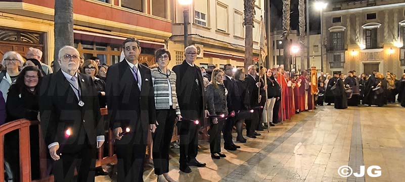 f208fffe-66e6-4a49-b415-19c3d71edc13